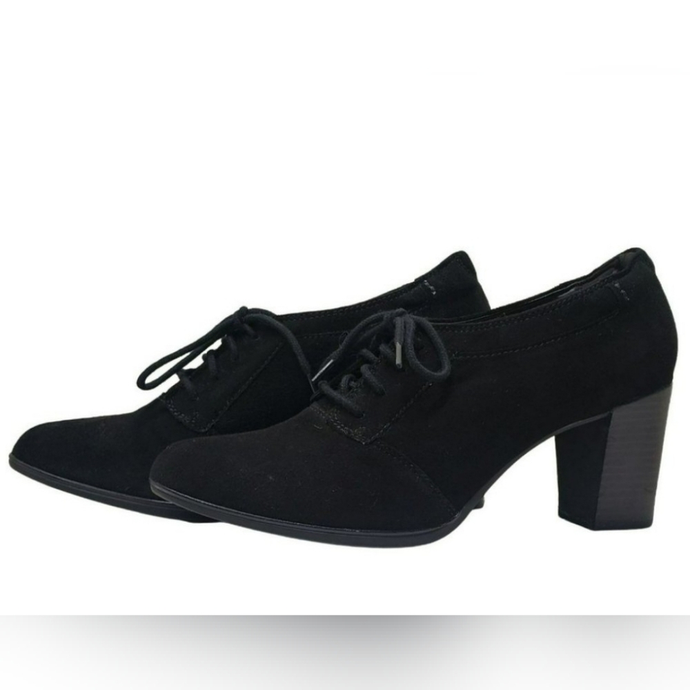 Clarks Araya Hale Black Suede Lace-up Heeled Booties, Soft Cushion sole, size 10